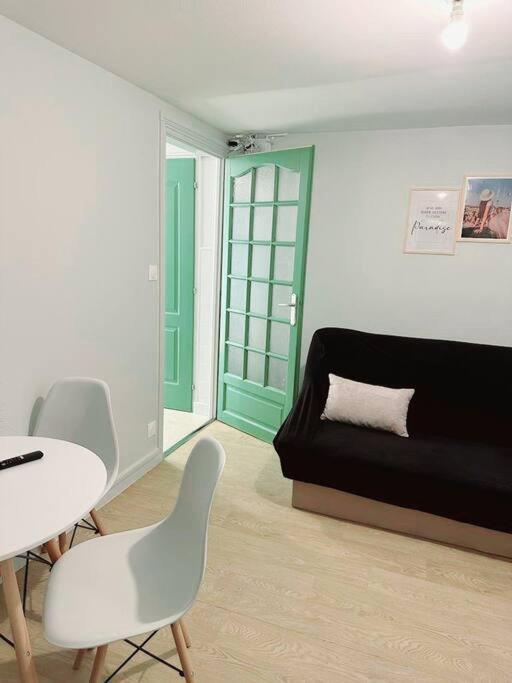 Grand Appartement Peripherie De Paris Et N1 "Appart'6" Pierrefitte-sur-Seine Exterior photo